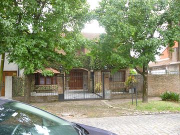 CASA REFACCIONADA EN LA HORQUETA