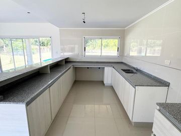 Casa en venta la horqueta de echeverria Canning