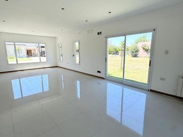 Casa en venta la horqueta de echeverria Canning