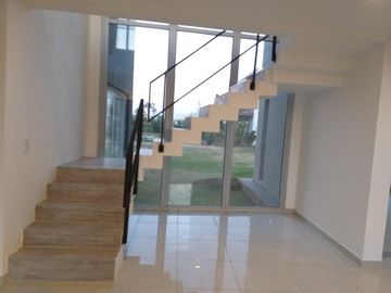 Casa - Los Naranjos canning