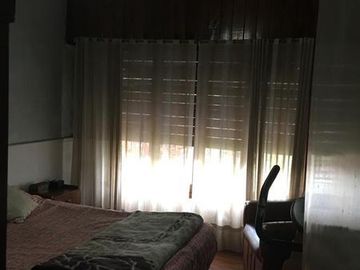 Chalet de 3 amb c/entrada de auto y jardín en José Mármol