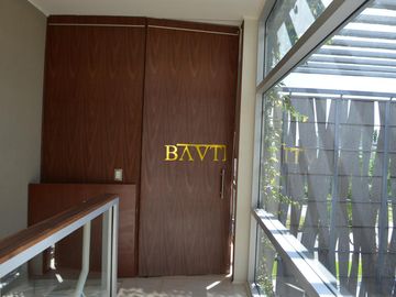 VENTA CASA HARAS ESCOBAR:  6 AMBIENTES- PISCINA CLIMATIZADA - B° ATARDECER