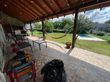 Venta Casa - 2 Dormitorios - Villa Parque Santa Ana