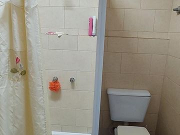Excelente Piso sobre la Avda. en Escalada Centro fte al FCGR - Residencia Universitaria!!!