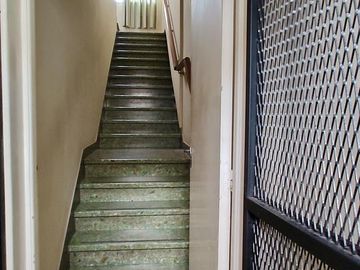 Excelente Piso sobre la Avda. en Escalada Centro fte al FCGR - Residencia Universitaria!!!