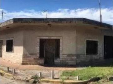 Casa VENTA - 3 dormitorios 2 bañso -70mts2 totales  - Berazategui