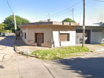 Casa VENTA - 3 dormitorios 2 bañso -70mts2 totales  - Berazategui