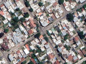 Casa VENTA - 3 dormitorios 2 bañso -70mts2 totales  - Berazategui