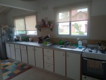 Casa en venta en Barrio Jardines de Escobar,  Escobar GBA Norte - 4 dormitorios