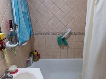 Casa PH Duplex 2 Ambientes con Cochera en Quilmes - Gelly Oben  225