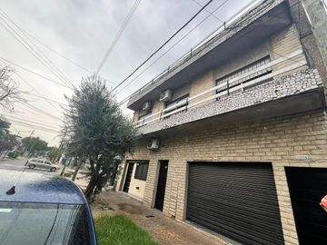 PH en venta - 4 Dormitorios 1 Baño - 204Mts2 - Villa Ballester, San Martín