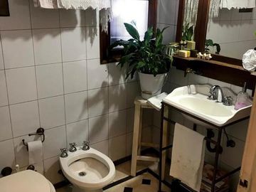 Casa de 3 dormitorios en venta - Lomas de Zamora Este