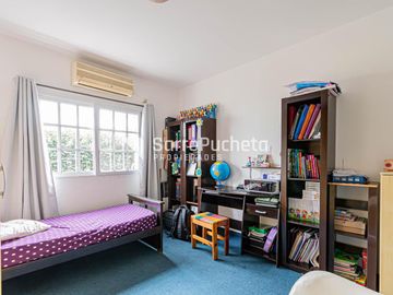 Venta triplex 5 ambientes en Ramos Mejía.