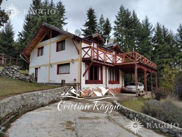 Casa de 5 ambientes en Golondrinas (FC-139)