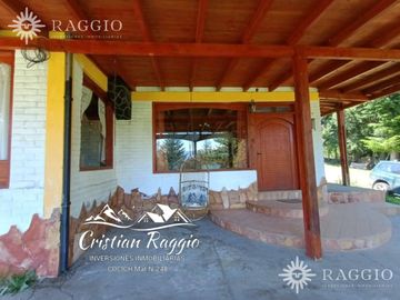 Casa de 5 ambientes en Golondrinas (FC-139)