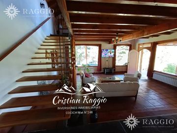 Casa de 5 ambientes en Golondrinas (FC-139)