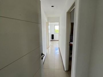 Excelente semipiso con balcón al frente - Actualmente Alquilado.