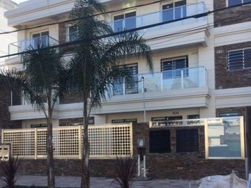 Departamento en venta - 1 Dormitorio 1 Baño - Cochera - 61Mts2 - Lomas de Zamora