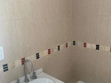 Departamento en venta - 1 Dormitorio 1 Baño - Cochera - 61Mts2 - Lomas de Zamora