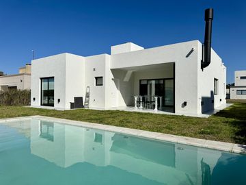 Casa en Venta Lagos de Canning