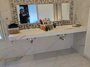 Casa 4 ambientes con increible vista en Canton Puerto - Escobar -PG
