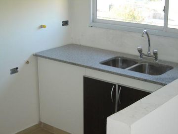 Departamento en venta - 1 dormitorio 1 baño - cochera - 42mts2 - Burzaco