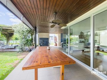 Venta casa 3 dormitorios Funes Hills Mirasoles