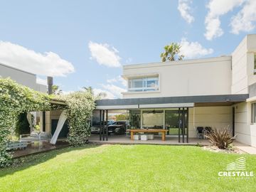 Venta casa 3 dormitorios Funes Hills Mirasoles
