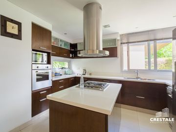 Venta casa 3 dormitorios Funes Hills Mirasoles