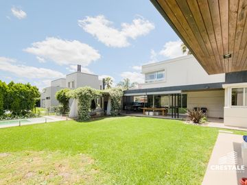 Venta casa 3 dormitorios Funes Hills Mirasoles