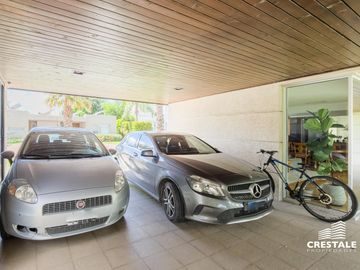 Venta casa 3 dormitorios Funes Hills Mirasoles