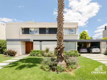 Venta casa 3 dormitorios Funes Hills Mirasoles