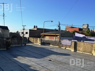 VENTA DE CASA 3 AMBIENTES EN LOMAS DEL MIRADOR