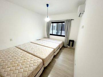 Venta Casa 5 ambientes cochera parque pileta en Vicente Casares