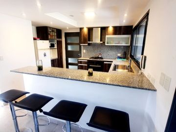 Venta Casa 5 ambientes cochera parque pileta en Vicente Casares