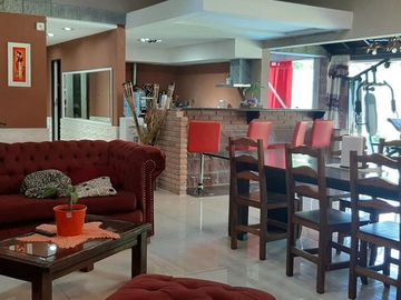 Casa - Claypole