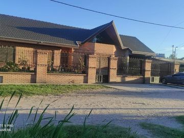 Casa - Claypole