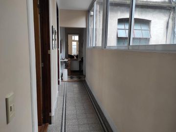 SEMIPISO FRANCES - 4 DORMITORIOS- VENTA - 5 Ambientes - Tribunales