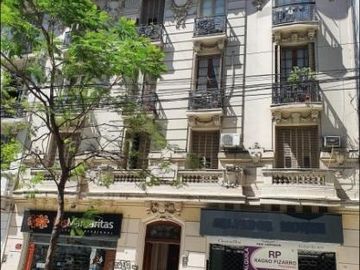 SEMIPISO FRANCES - 4 DORMITORIOS- VENTA - 5 Ambientes - Tribunales