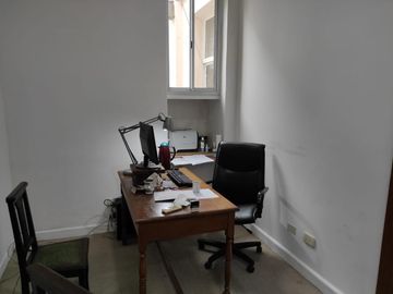 SEMIPISO FRANCES - 4 DORMITORIOS- VENTA - 5 Ambientes - Tribunales