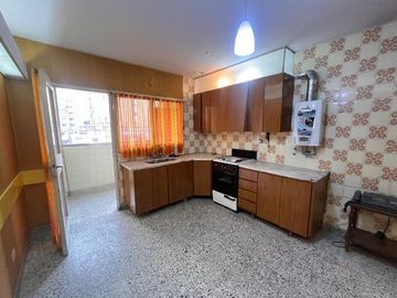 Departamento en venta - 4 Dormitorios 3 Baños - 100Mts2 - Rosario