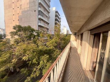Departamento en venta - 4 Dormitorios 3 Baños - 100Mts2 - Rosario