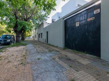 Casa en venta - 2 dormitorios 1 baño - 300mts2 - La Plata