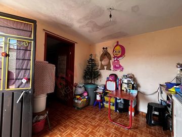 CASA EN VENTA, IZTAPALAPA, CIUDAD DE MÉXICO, 4 RECAMARAS Y 4 ESTACIONAMIENTOS
