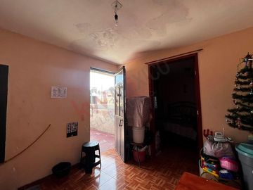 CASA EN VENTA, IZTAPALAPA, CIUDAD DE MÉXICO, 4 RECAMARAS Y 4 ESTACIONAMIENTOS
