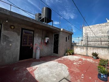 CASA EN VENTA, IZTAPALAPA, CIUDAD DE MÉXICO, 4 RECAMARAS Y 4 ESTACIONAMIENTOS