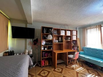 CASA EN VENTA, IZTAPALAPA, CIUDAD DE MÉXICO, 4 RECAMARAS Y 4 ESTACIONAMIENTOS