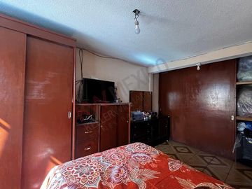 CASA EN VENTA, IZTAPALAPA, CIUDAD DE MÉXICO, 4 RECAMARAS Y 4 ESTACIONAMIENTOS