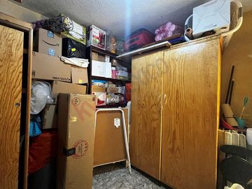 CASA EN VENTA, IZTAPALAPA, CIUDAD DE MÉXICO, 4 RECAMARAS Y 4 ESTACIONAMIENTOS
