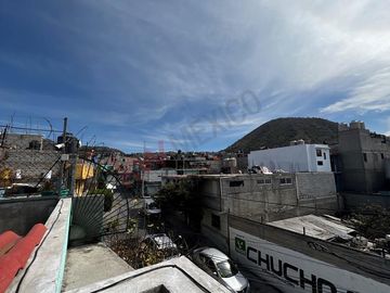 CASA EN VENTA, IZTAPALAPA, CIUDAD DE MÉXICO, 4 RECAMARAS Y 4 ESTACIONAMIENTOS
